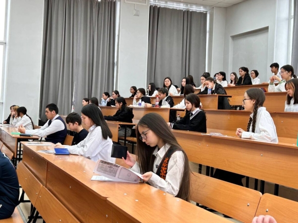 Фото: пресс-служба Минобрнауки Хакасии