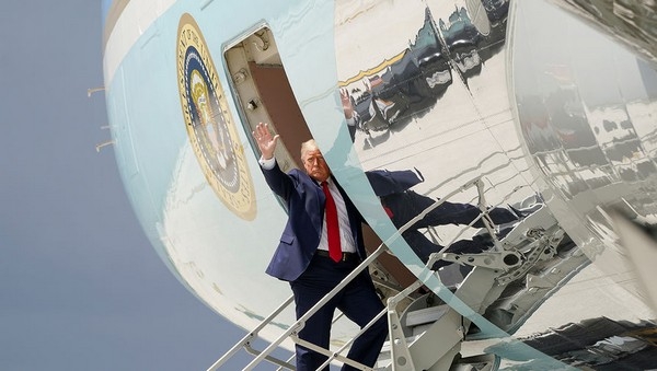 Kevin Lamarque/Reuters