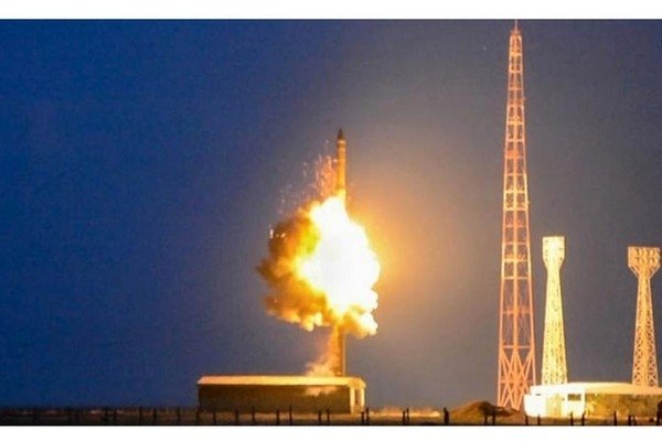 На фото: испытательный пуск боевым расчетом Ракетных войск РФ стратегического назначения межконтинентальной баллистической ракеты. На фото: испытательный пуск боевым расчетом Ракетных войск РФ стратегического назначения межконтинентальной баллистической ракеты. (Фото: Пресс-служба Минобороны РФ/ТАСС)