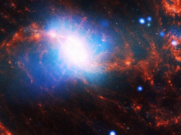 ФОТО: CHANDRA X RAY OBSERVATORY CENTER/ KEYSTONE PRESS AGENCY/ GLOBAL LOOK PRESS