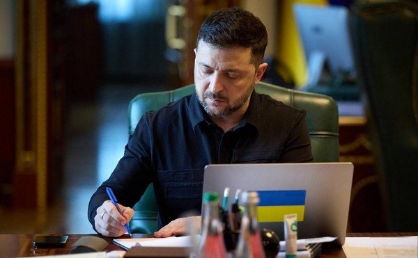 Владимир Зеленский (Фото: пресс-служба Президента Украины)