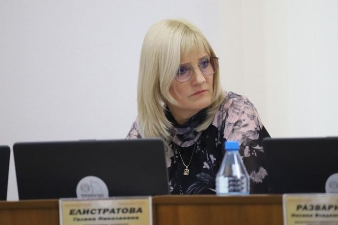 Галина Елистратова