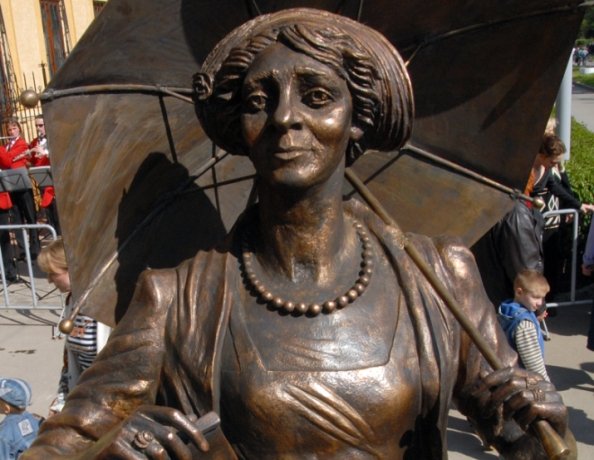 Фото: Памятник Фаине Раневской. Viktor Pogontsev/globallookpress