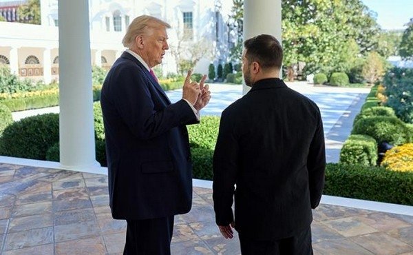 На фото: президент США Дональд Трамп и президент Украины Владимир Зеленский (слева направо). Архивное фото (Фото: picture alliance / SvenSimon-The/TASS)