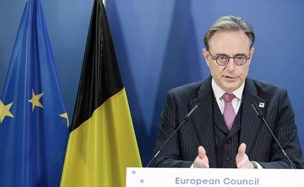 На фото: премьер-министр Бельгии Барт Де Вевер (на фото) во время саммита глав государств и правительств Европейского союза (Фото: Keystone Press Agency / Global Look Press)