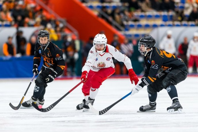 Фото х/к Кузбасс