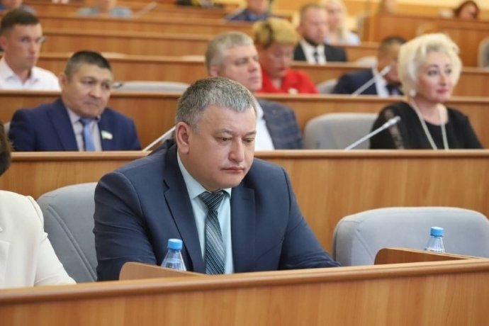 Крайним стал глава Минфина РХ