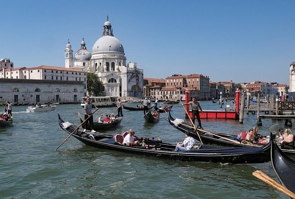 Фото: Manuel Silvestri / Reuters