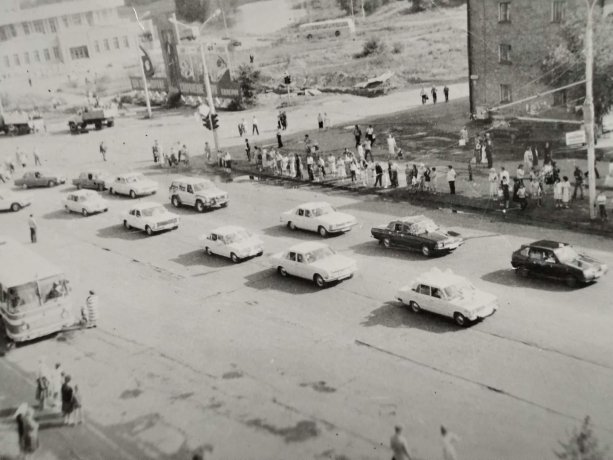 Фото: ул. Крылова, 1995 г. из архива В. Азаренкова