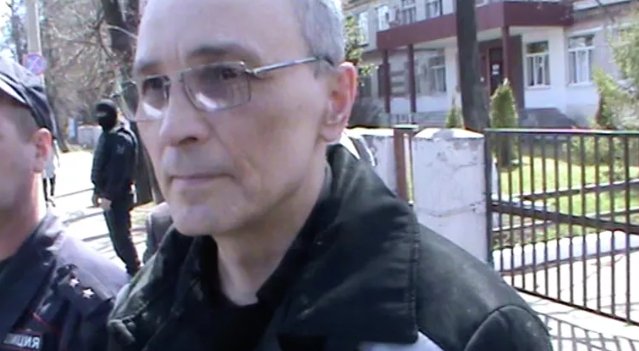 Фото: Олег Рыльков во время оперативных действий  Стоп-кадр видео СК РФ по Самарской области