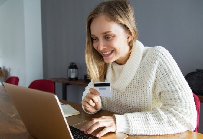 Фото © Freepik / katemangostar