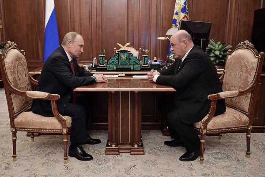 Президент РФ Владимир Путин и руководитель Федеральной налоговой службы Михаил Мишустин  © Алексей Никольский/пресс-служба президента РФ/ТАСС