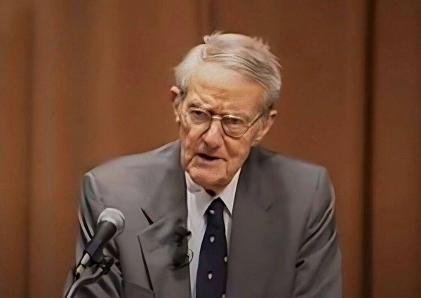 Ян Стивенсон.