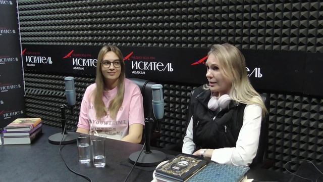 Маленькое окошко, через которое видно весь мир: Культурные истории