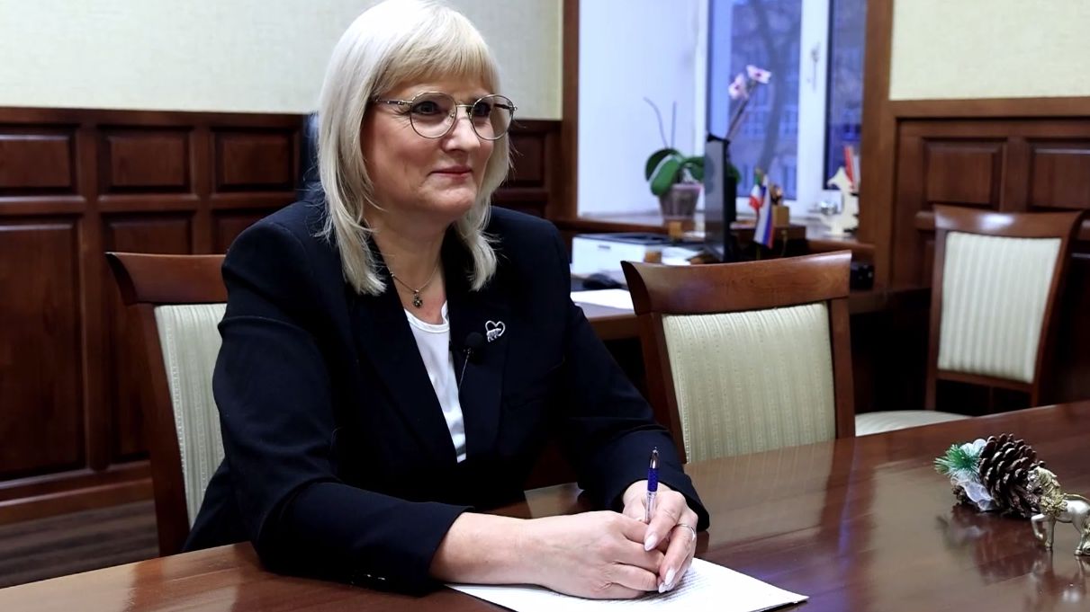 Три вопроса депутату Верховного Совета: Галина Елистратова